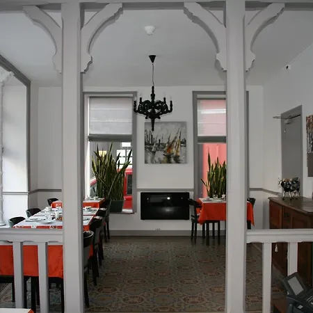 La Maison Normande 2* تروفيي سور مير